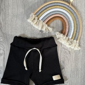 Szorty Czarne Prążkowane Zuzi Handmade