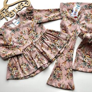 Komplet Prążkowany Kwiaty Na Brudnym Różu Klawo